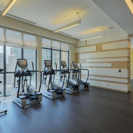 Delsuites - 300 Front Street - 30 Night Stays Торонто Экстерьер фото
