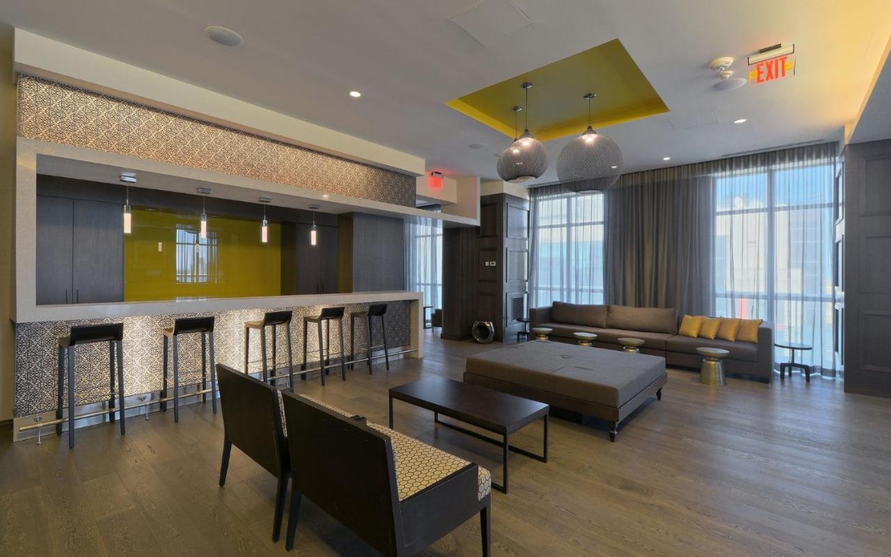 Delsuites - 300 Front Street - 30 Night Stays Торонто Экстерьер фото