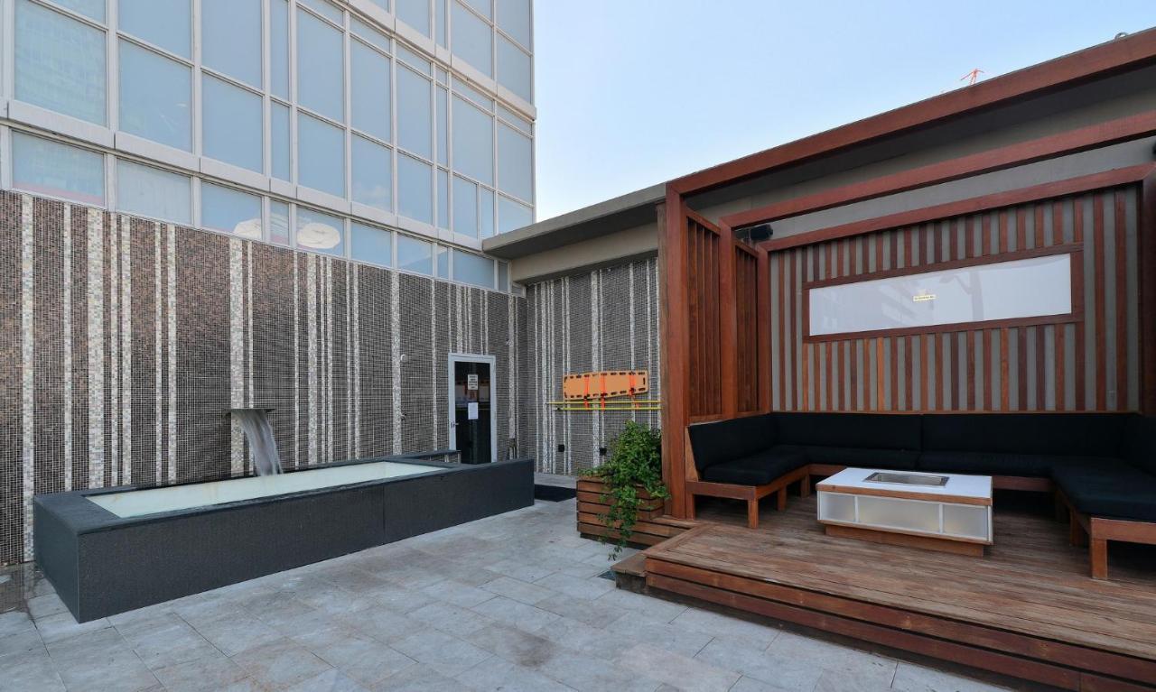 Delsuites - 300 Front Street - 30 Night Stays Торонто Экстерьер фото