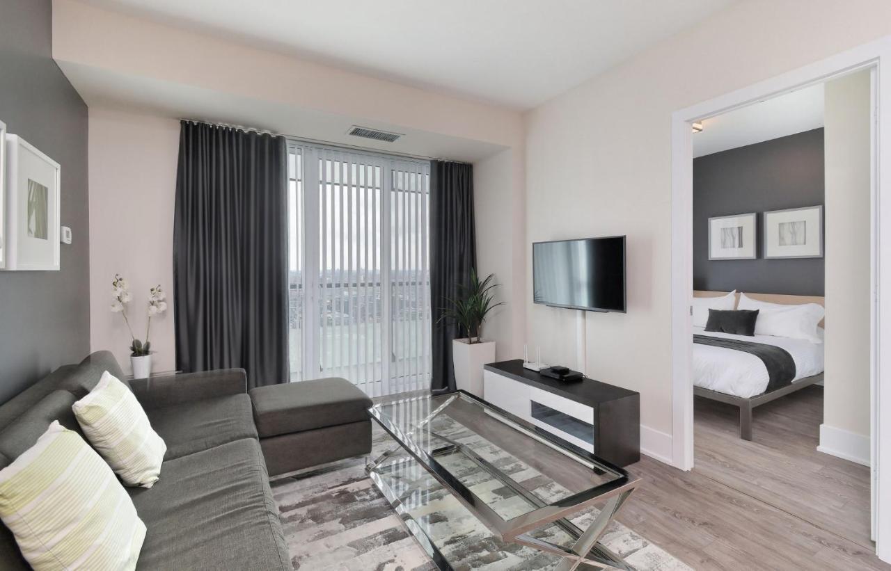 Delsuites - 300 Front Street - 30 Night Stays Торонто Экстерьер фото