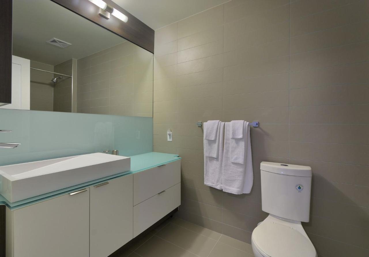 Delsuites - 300 Front Street - 30 Night Stays Торонто Экстерьер фото