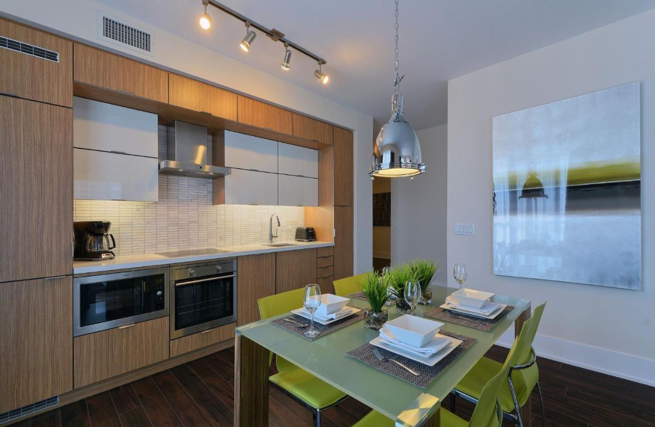 Delsuites - 300 Front Street - 30 Night Stays Торонто Экстерьер фото