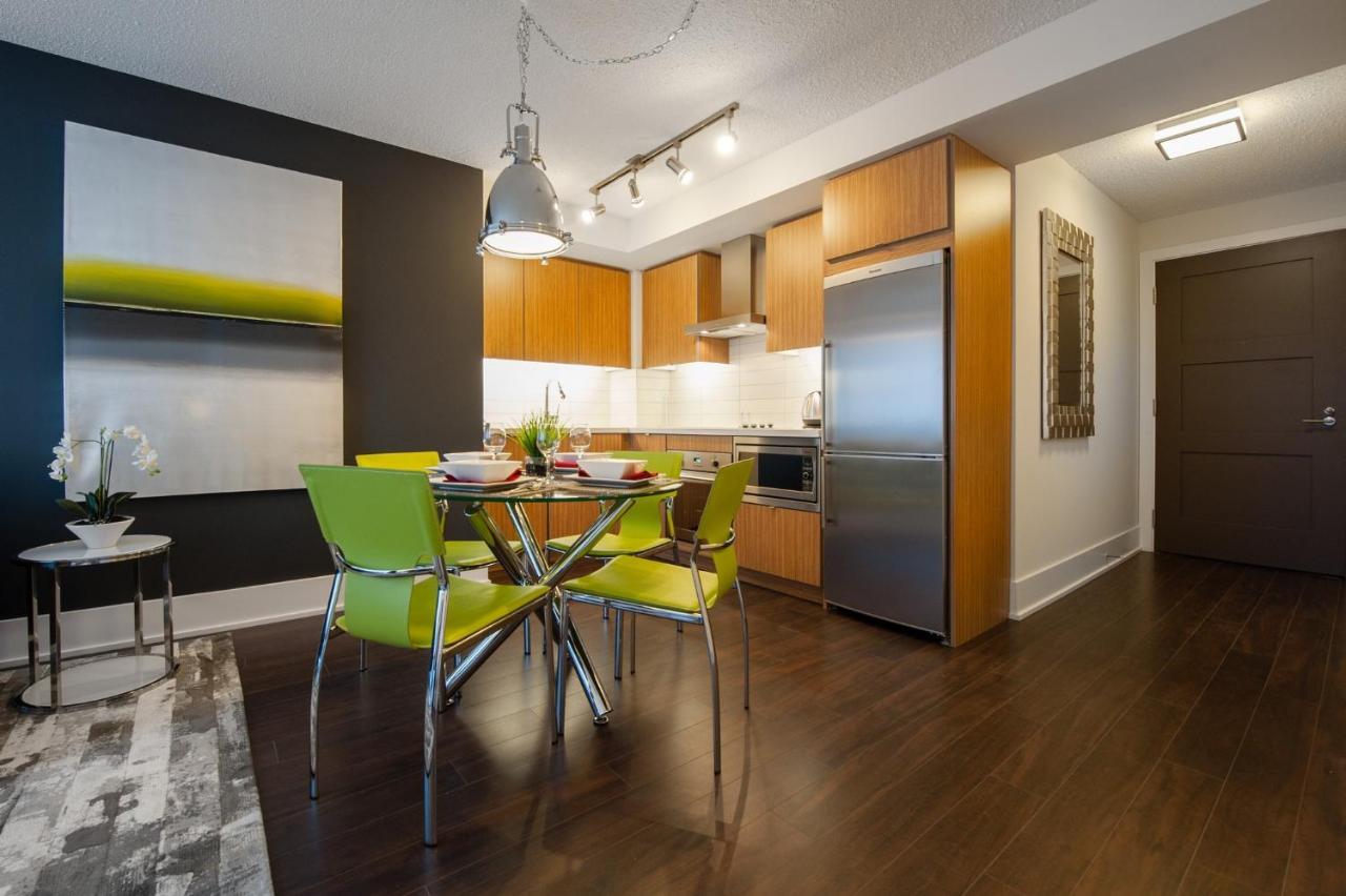 Delsuites - 300 Front Street - 30 Night Stays Торонто Экстерьер фото