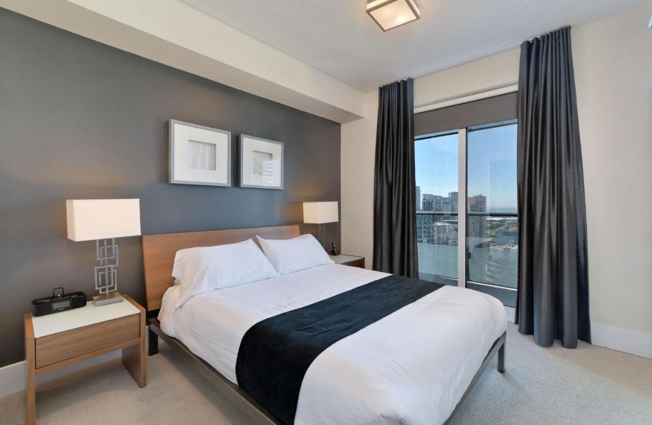 Delsuites - 300 Front Street - 30 Night Stays Торонто Экстерьер фото